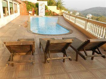 The Queeny Hotel Sancoale